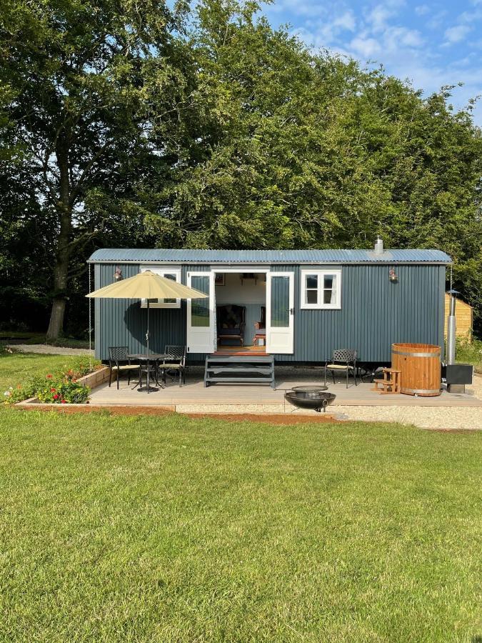 The Bibury - Westwell Downs Shepherd Huts 옥스퍼드 외부 사진