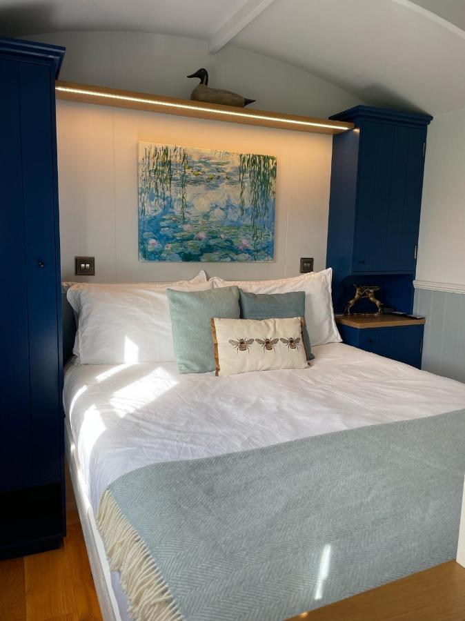 The Bibury - Westwell Downs Shepherd Huts 옥스퍼드 외부 사진