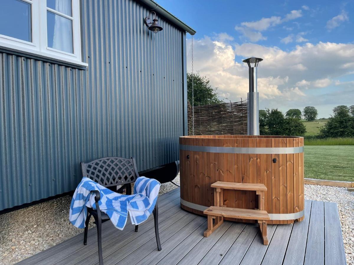 The Bibury - Westwell Downs Shepherd Huts 옥스퍼드 외부 사진
