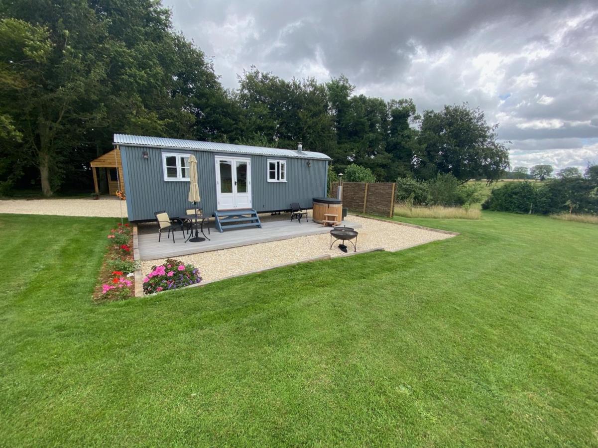 The Bibury - Westwell Downs Shepherd Huts 옥스퍼드 외부 사진